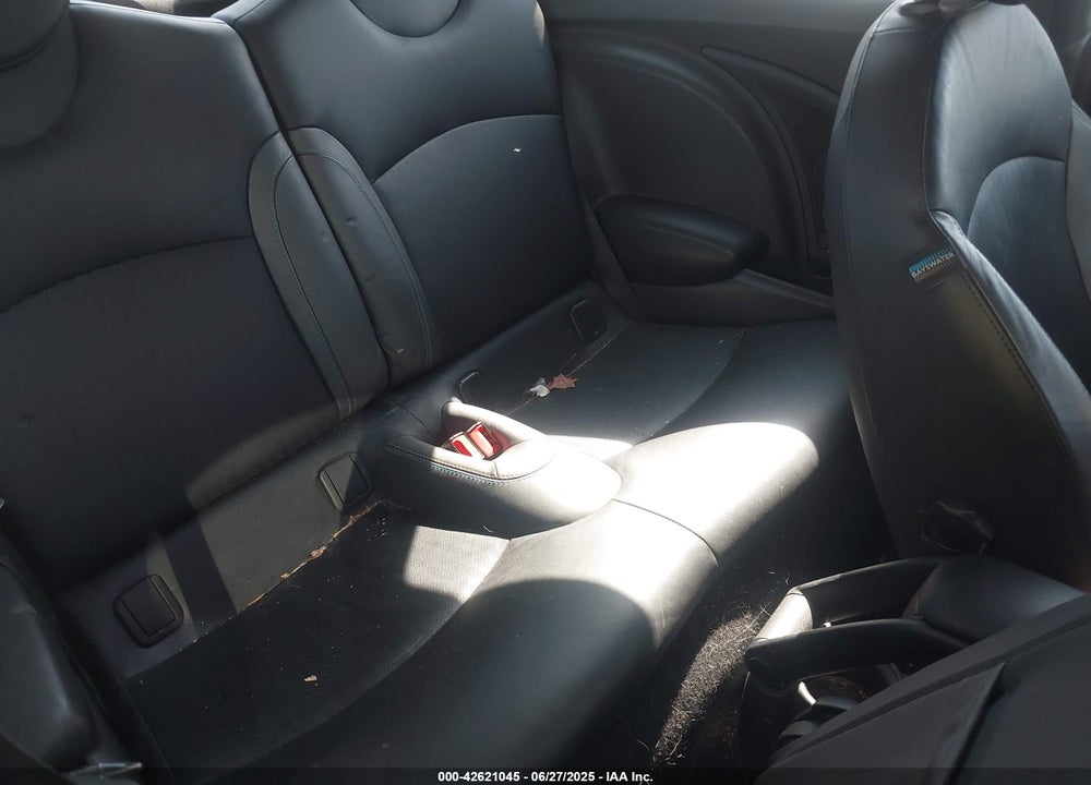 2012 MINI COOPER S VIN: WMWSV3C55CTY29181