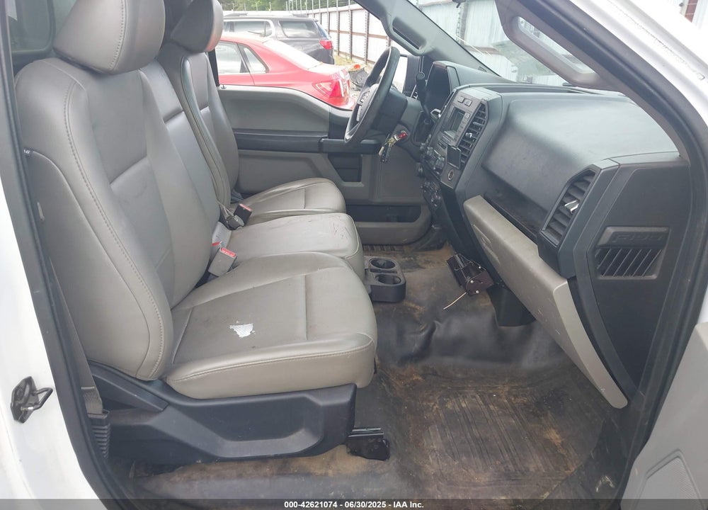 2016 FORD F-150 VIN: 1FTMF1C82GKD16117