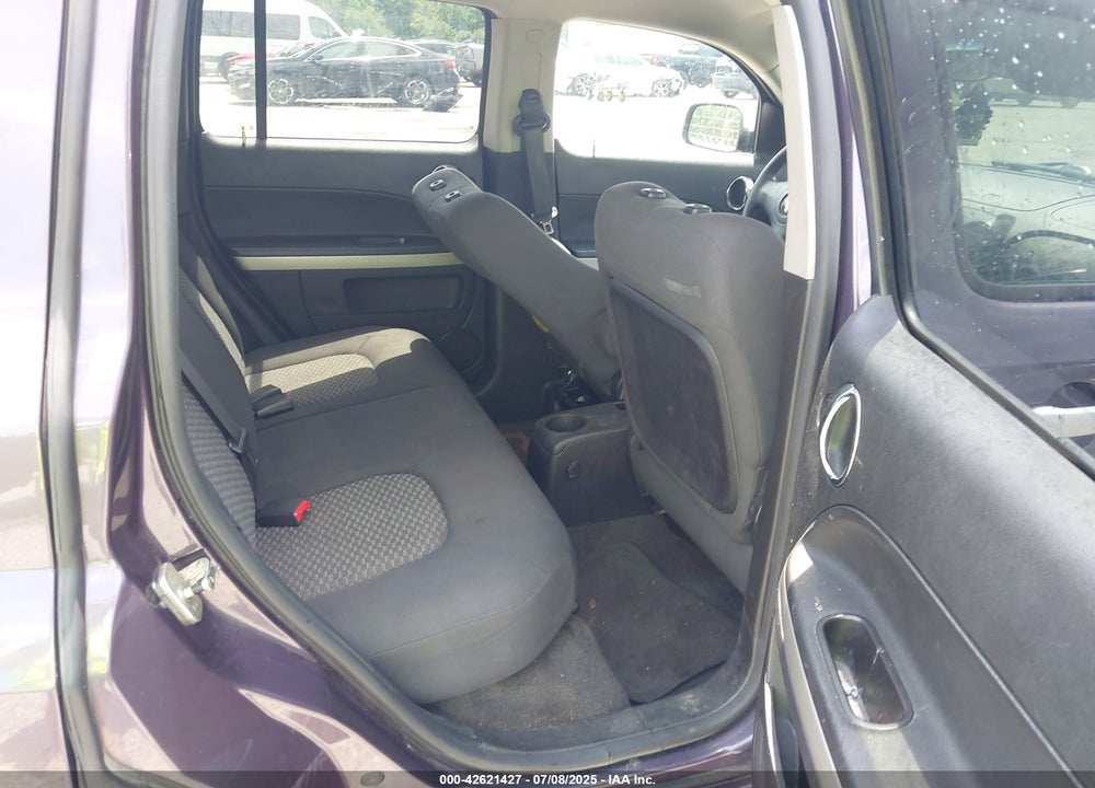 2007 CHEVROLET HHR VIN: 3GNDA23D77S570886