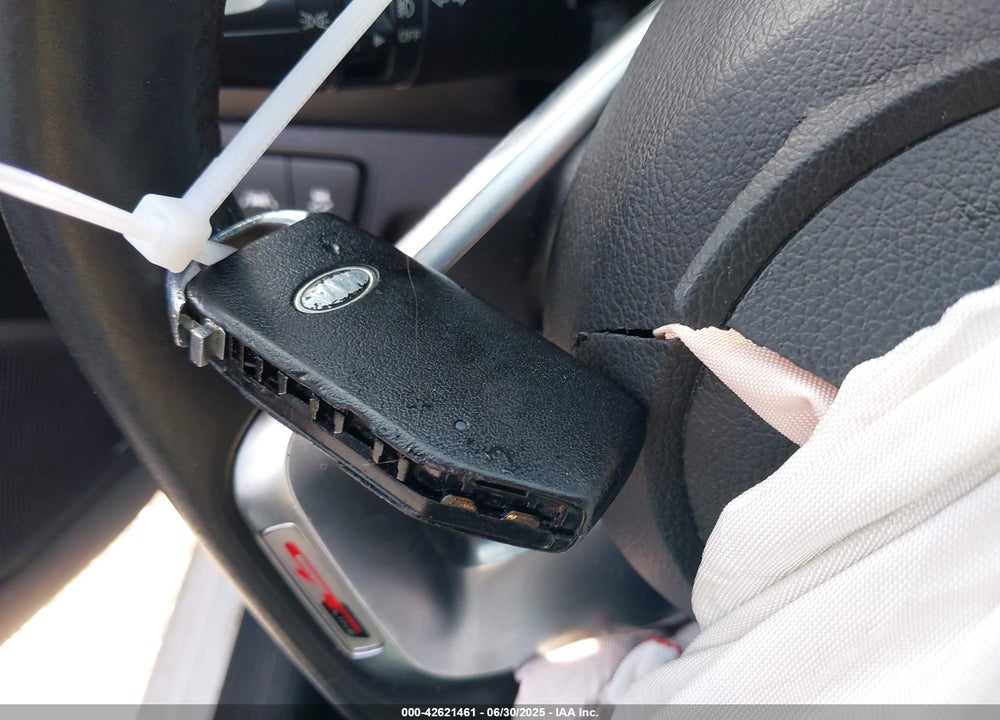 2020 KIA FORTE VIN: 3KPF34AD6LE158588