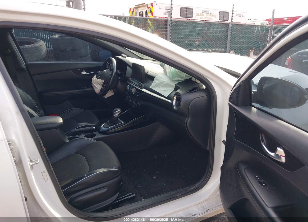 2020 KIA FORTE VIN: 3KPF34AD6LE158588