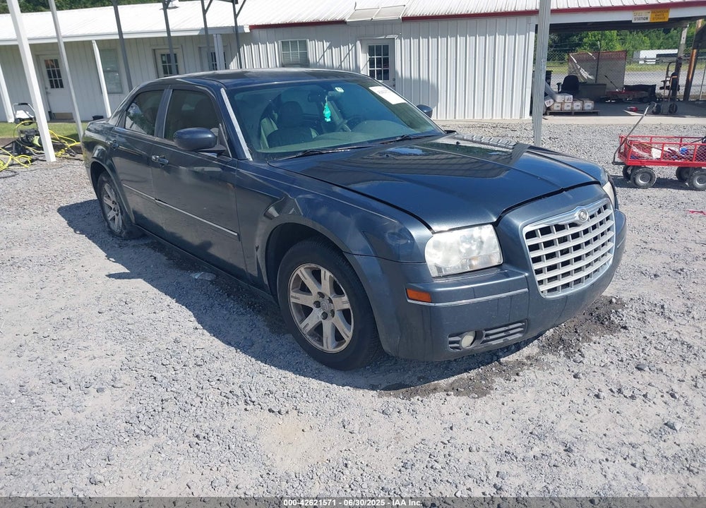 2007 CHRYSLER 300 TOURING VIN: 2C3KA53G87H877597