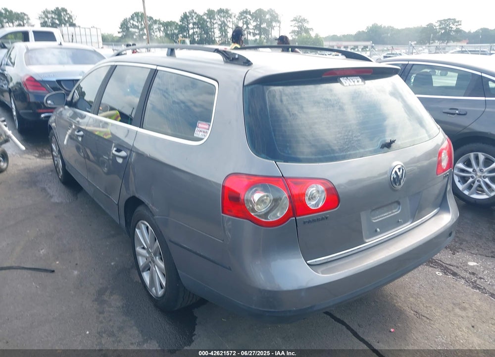 2007 VOLKSWAGEN PASSAT VIN: WVWTK93C57E016743