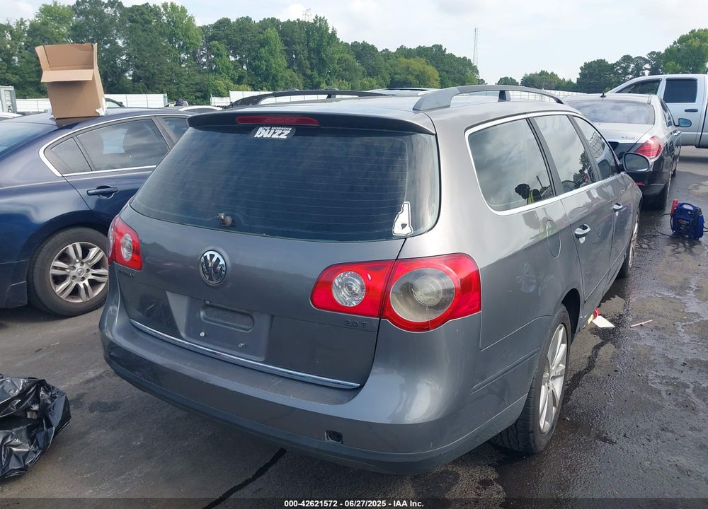 2007 VOLKSWAGEN PASSAT VIN: WVWTK93C57E016743