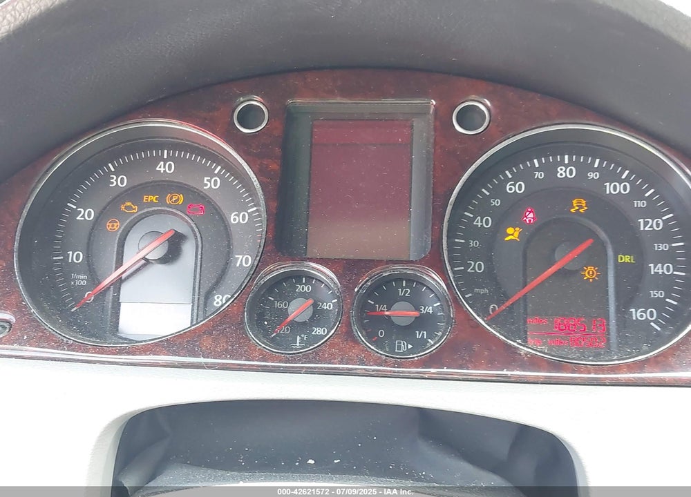 2007 VOLKSWAGEN PASSAT VIN: WVWTK93C57E016743