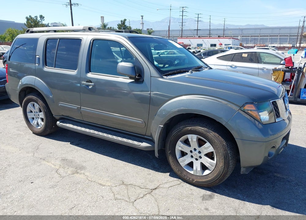 2005 NISSAN PATHFINDER LE VIN: 5N1AR18U45C718014