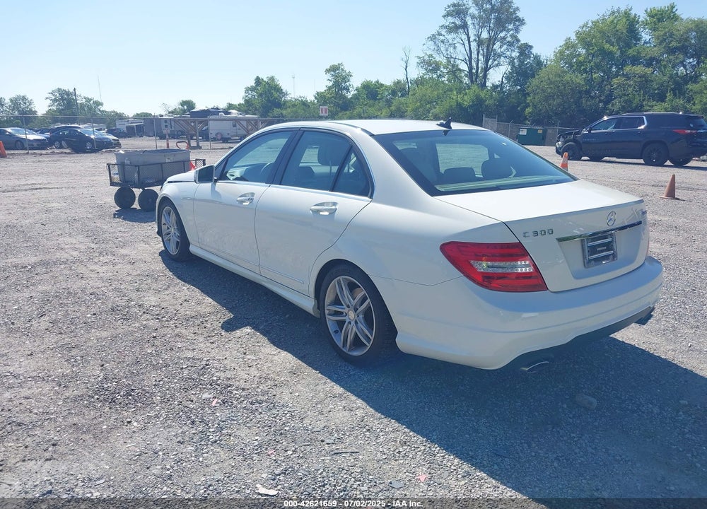 2012 MERCEDES-BENZ C VIN: WDDGF8BB8CA691471