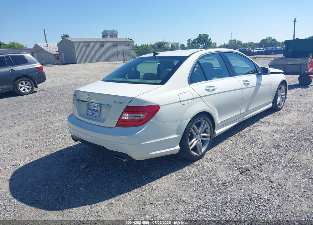 2012 MERCEDES-BENZ C VIN: WDDGF8BB8CA691471
