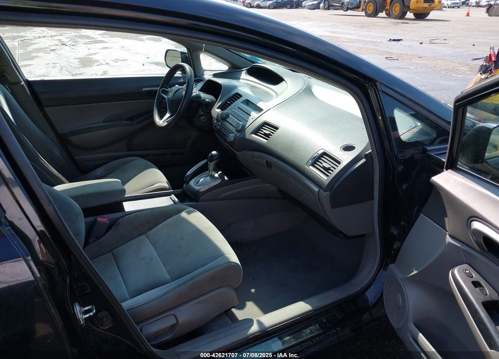 2011 HONDA CIVIC VIN: 2HGFA1F58BH526408