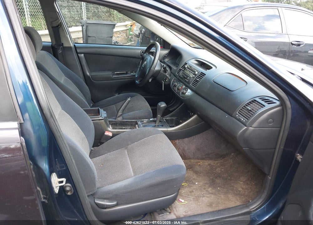 2004 TOYOTA CAMRY SE V6 VIN: 4T1BA32K04U502717