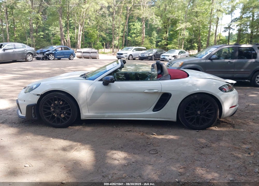 2017 PORSCHE 718 BOXSTER VIN: WP0CA2A8XHS221440