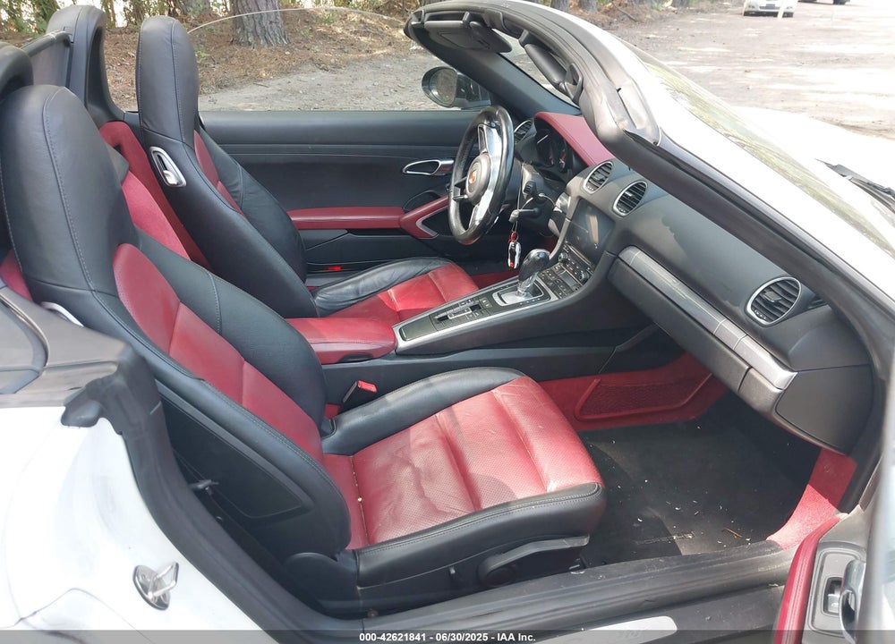 2017 PORSCHE 718 BOXSTER VIN: WP0CA2A8XHS221440