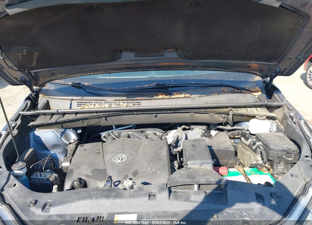 2019 TOYOTA HIGHLANDER VIN: 5TDJZRFH9KS734440