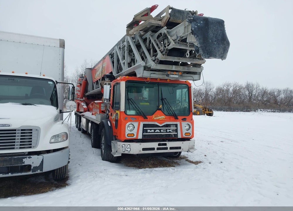 2022 MACK TERRAPRO VIN: 1M2TE4GCXNM005871