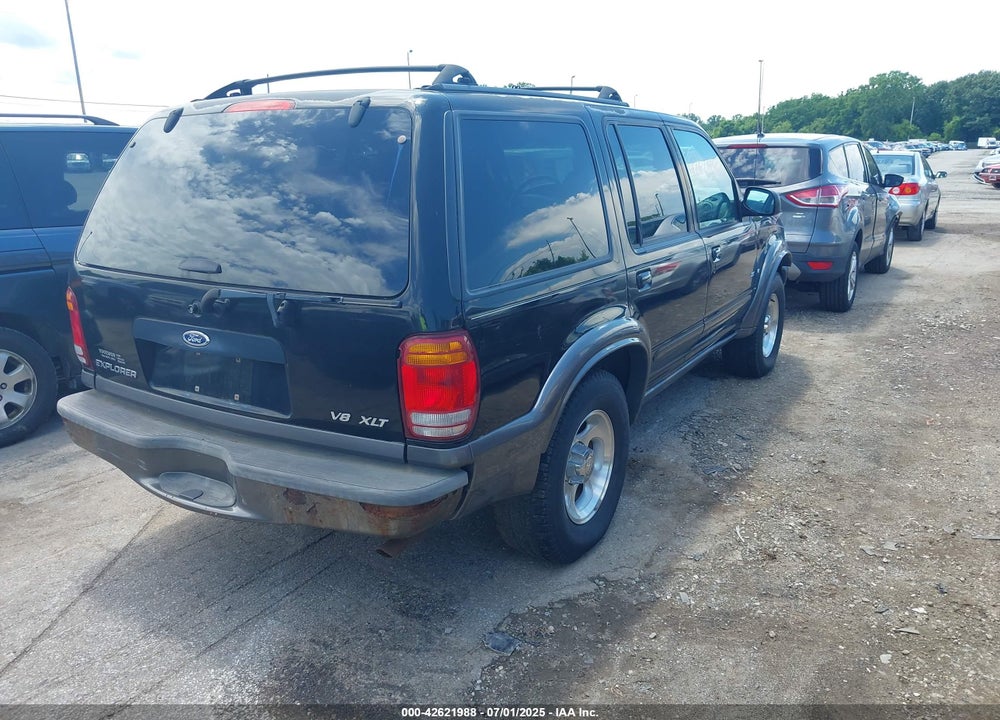 2000 FORD EXPLORER XLT VIN: 1FMZU83P0YZA06693