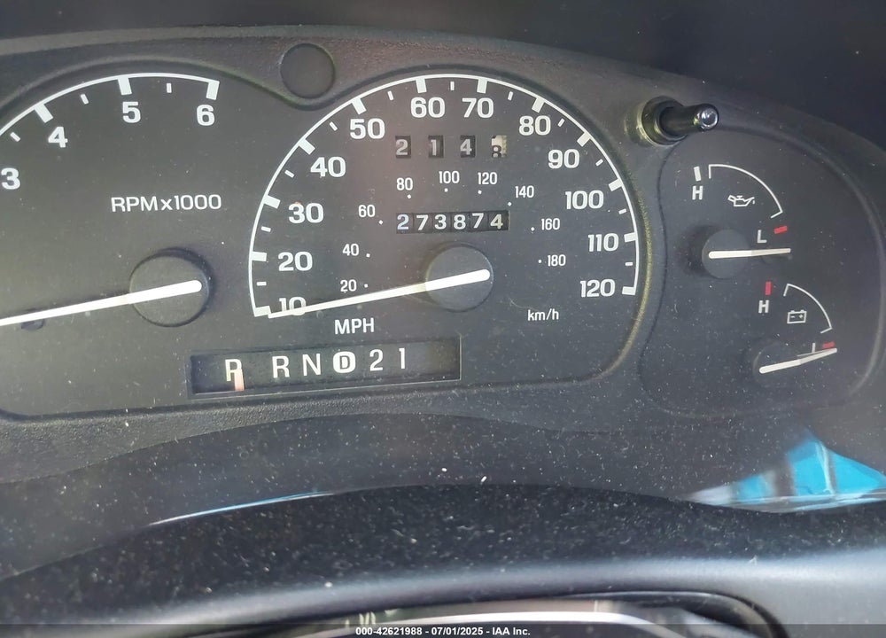 2000 FORD EXPLORER XLT VIN: 1FMZU83P0YZA06693
