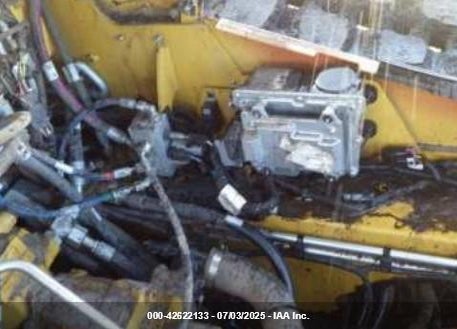 2020 CATERPILLAR 299D3XE VIN: LB300815