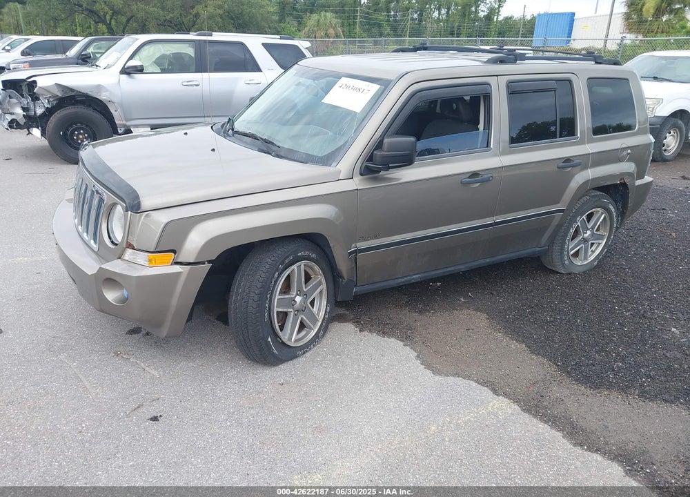2008 JEEP PATRIOT VIN: 1J8FT28W18D636073