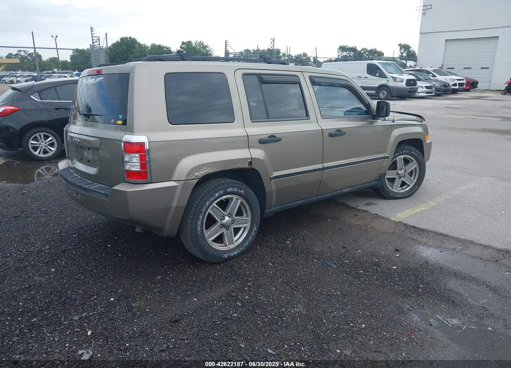 2008 JEEP PATRIOT VIN: 1J8FT28W18D636073