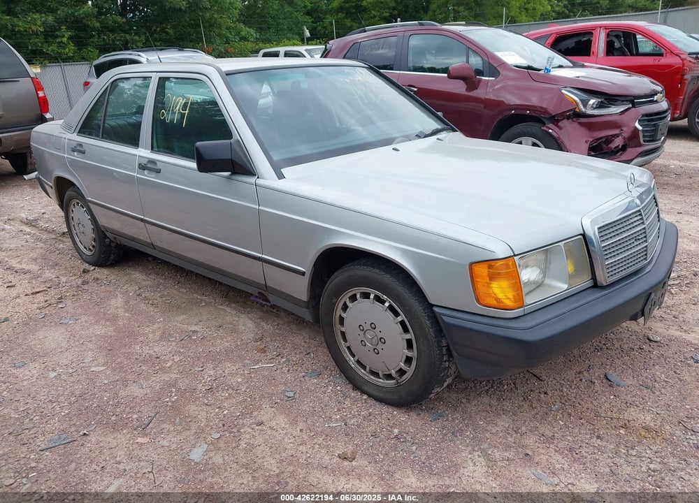 1986 MERCEDES 4DR SEDAN VIN: 24171VPR1069-9