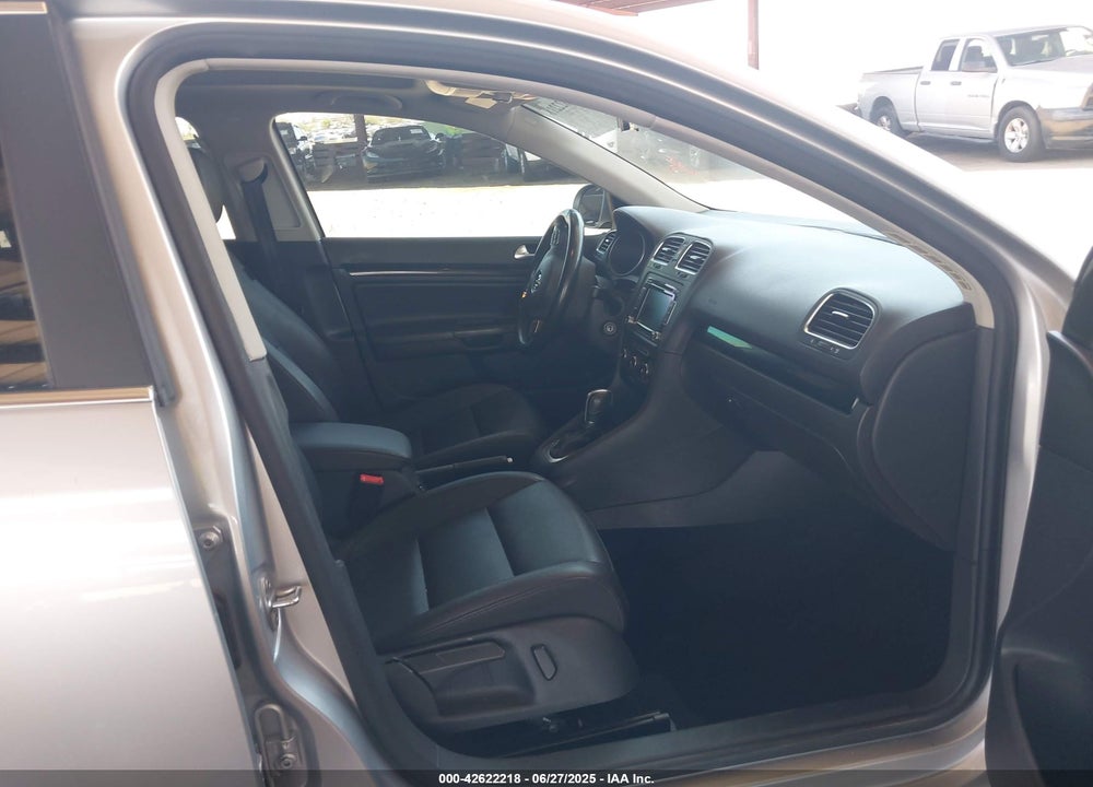 2014 VOLKSWAGEN JETTA VIN: 3VWPP7AJXEM618986