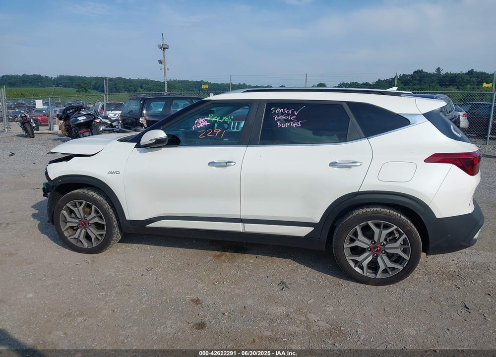 2021 KIA SELTOS VIN: KNDETCA24M7042084