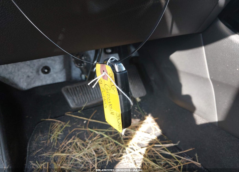 2021 KIA SELTOS VIN: KNDETCA24M7042084