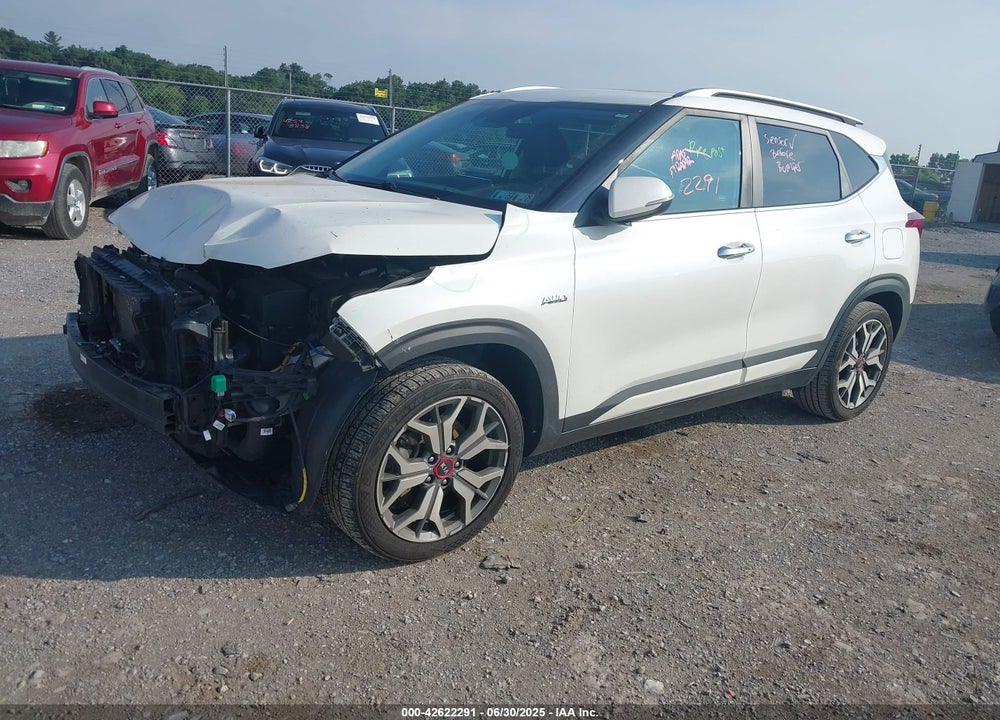 2021 KIA SELTOS VIN: KNDETCA24M7042084