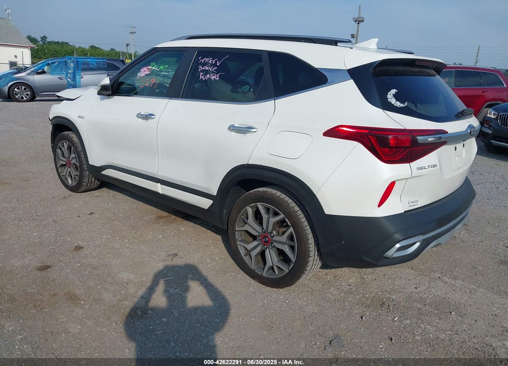 2021 KIA SELTOS VIN: KNDETCA24M7042084