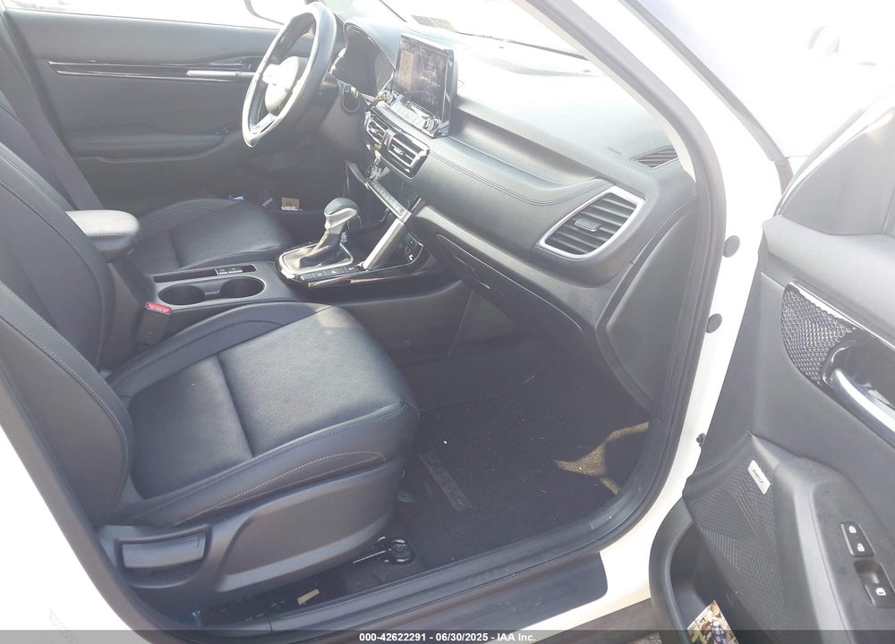 2021 KIA SELTOS VIN: KNDETCA24M7042084