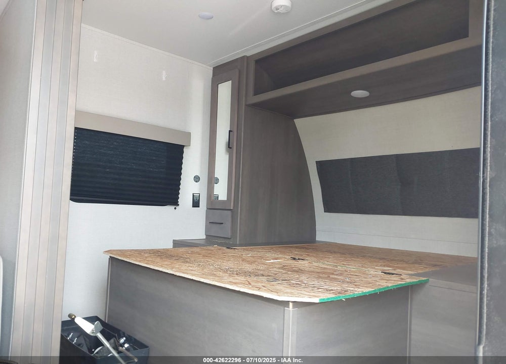 2024 GRAND DESIGN TRANSCEND XPLOR 200M VIN: 573TT252XR8831068