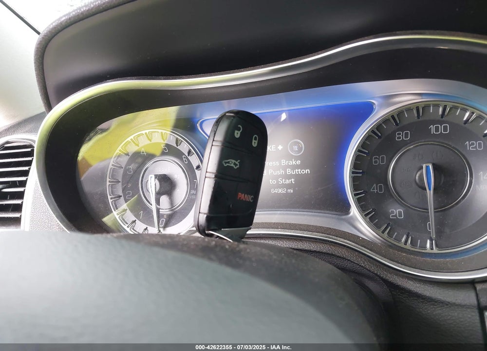 2019 CHRYSLER 300 VIN: 2C3CCAAG7KH738760