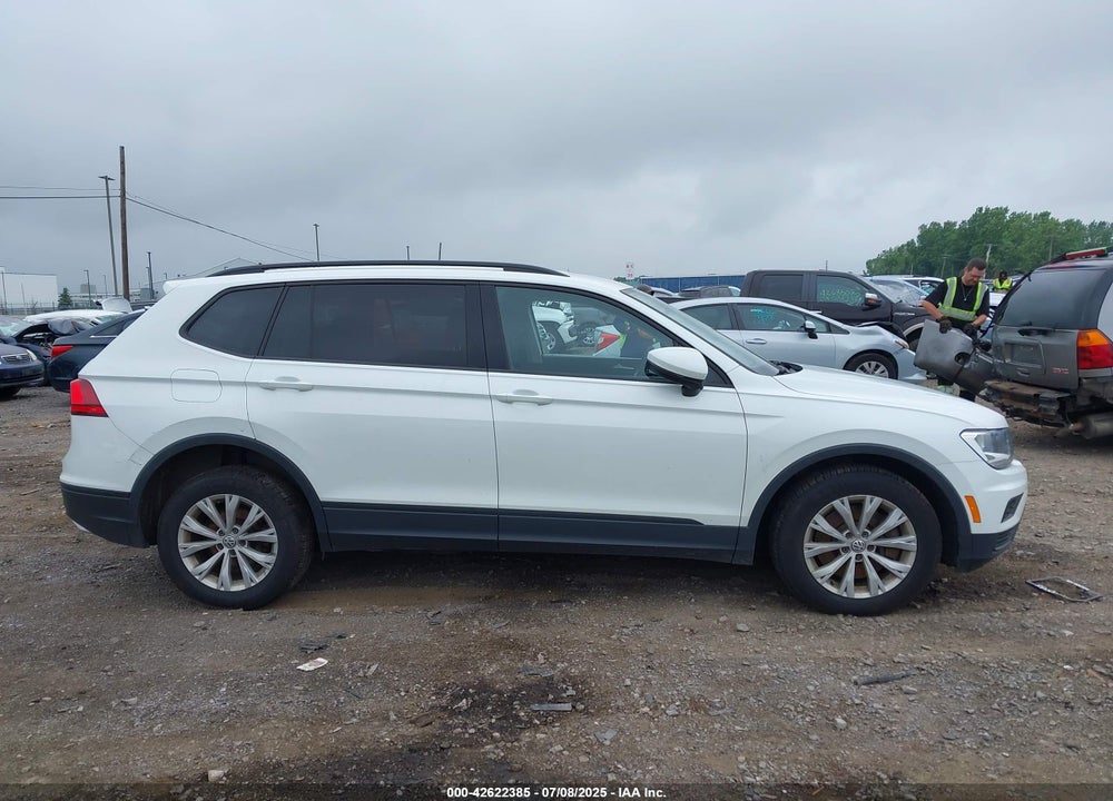 2020 VOLKSWAGEN TIGUAN VIN: 3VV0B7AX0LM140910