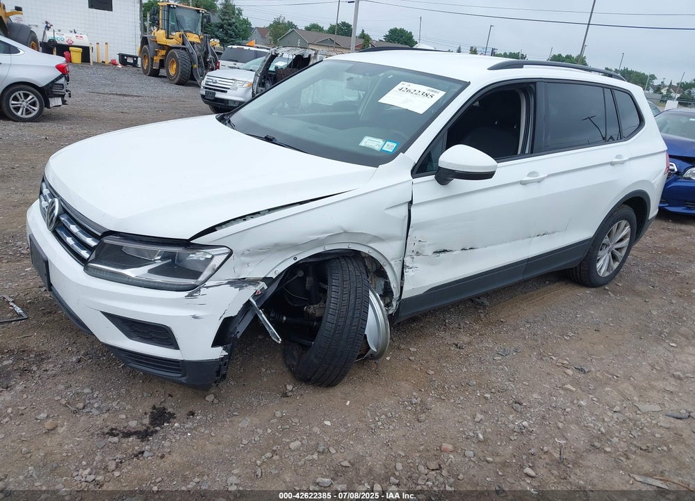 2020 VOLKSWAGEN TIGUAN VIN: 3VV0B7AX0LM140910