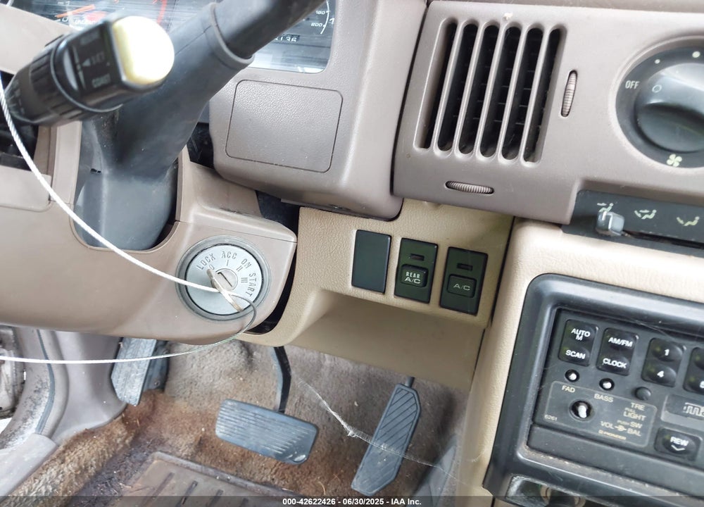 1993 MAZDA MPV WAGON VIN: JM3LV5220P0533378