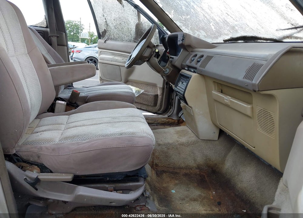 1993 MAZDA MPV WAGON VIN: JM3LV5220P0533378