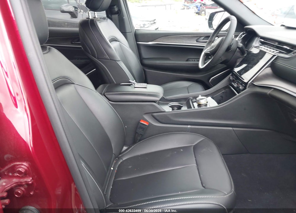 2025 JEEP GRAND CHEROKEE VIN: 1C4RJYB62S8700336
