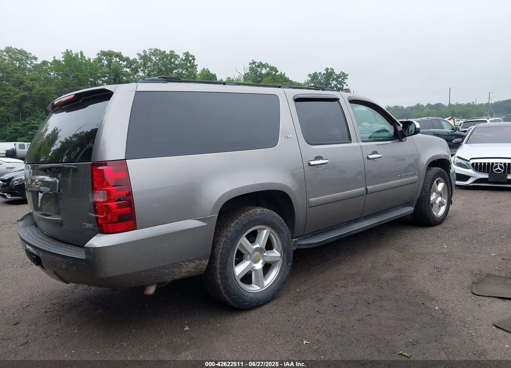 2008 CHEVROLET SUBURBAN 1500 LTZ VIN: 3GNFK16358G118958