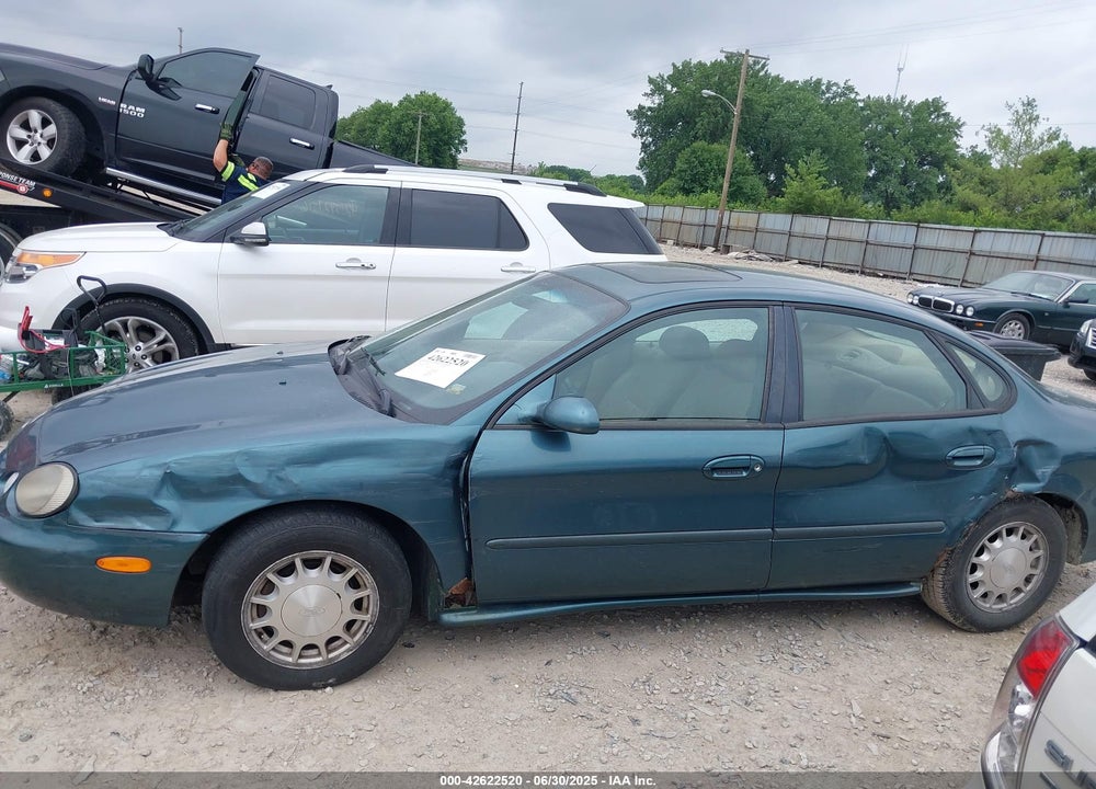 1996 FORD TAURUS LX VIN: 1FALP53S3TG177324