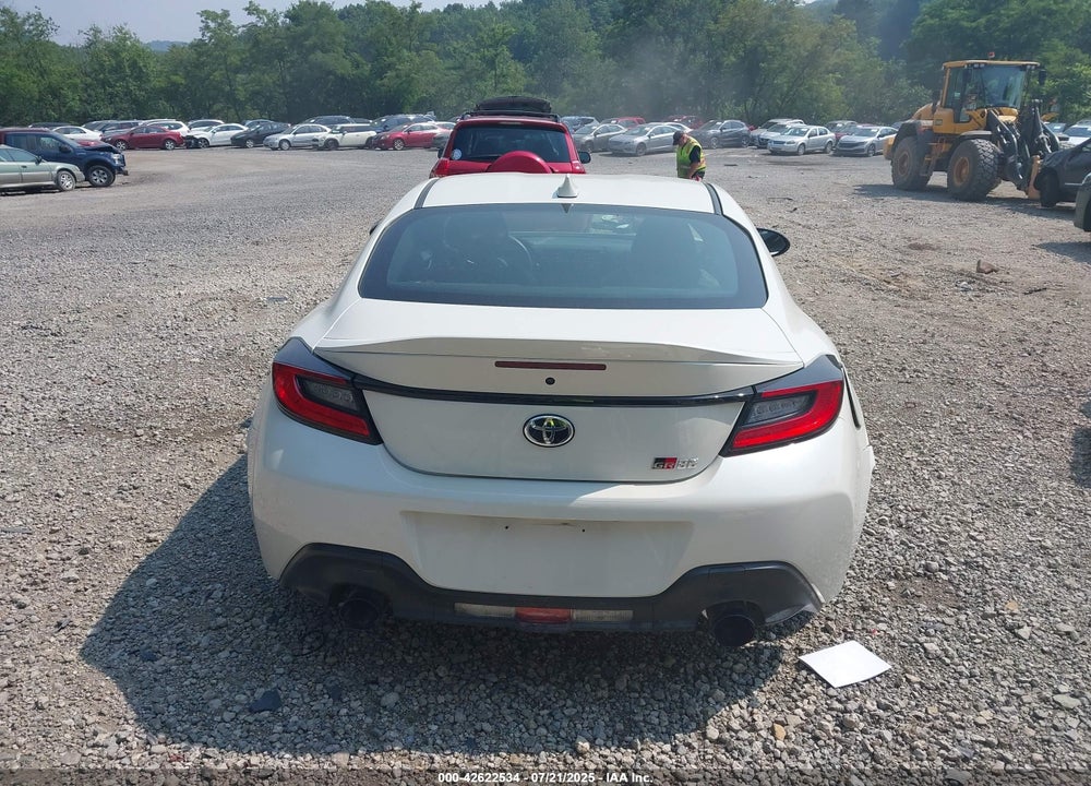 2023 TOYOTA GR86 VIN: JF1ZNBE13P9766628