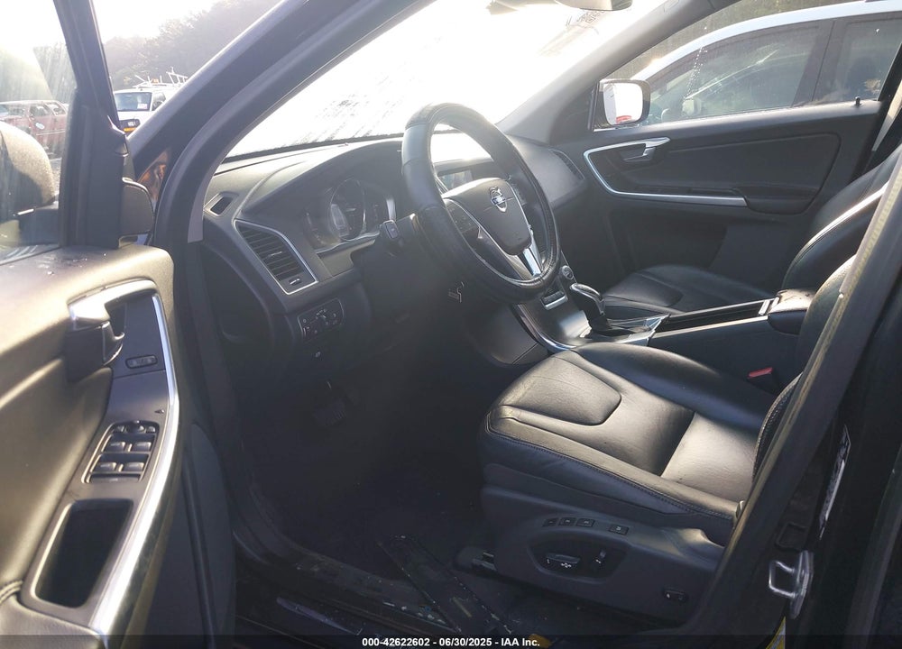2016 VOLVO XC60 VIN: YV449MRK6G2923775