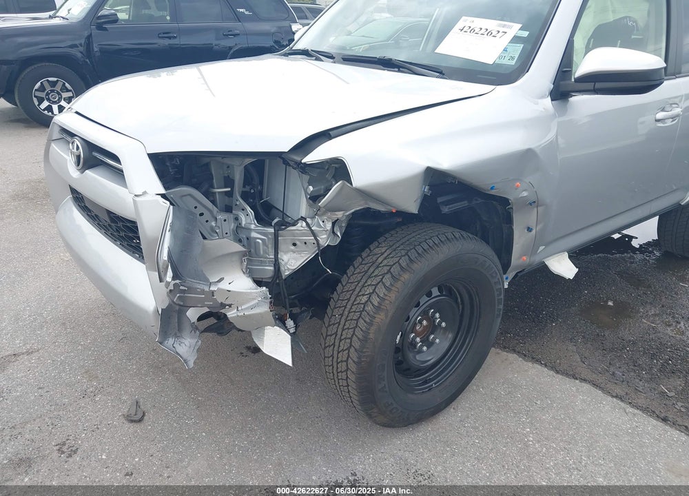 2024 TOYOTA 4RUNNER SR5 VIN: JTEEU5JR9R5309272