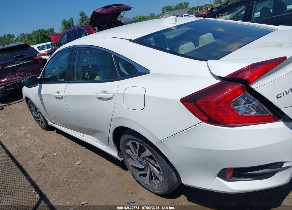 2018 HONDA CIVIC VIN: 19XFC2F77JE014505