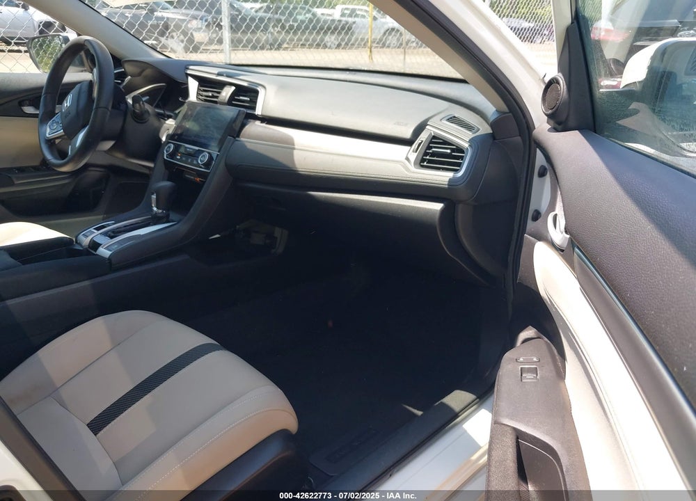 2018 HONDA CIVIC VIN: 19XFC2F77JE014505