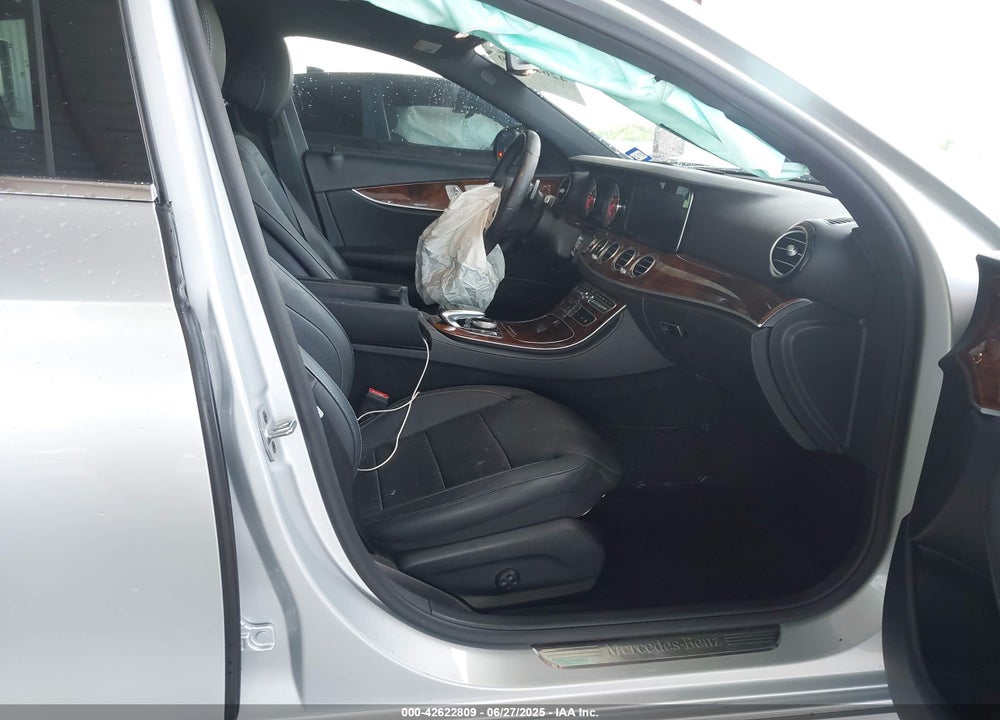 2019 MERCEDES-BENZ E-CLASS VIN: WDDZF4JB1KA594002