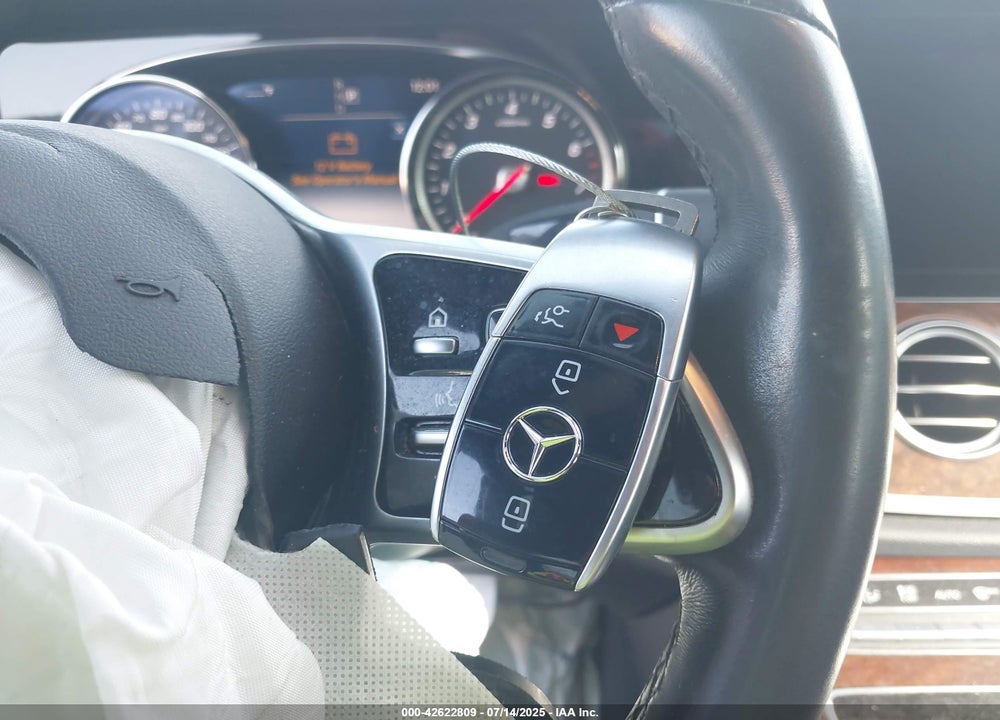 2019 MERCEDES-BENZ E-CLASS VIN: WDDZF4JB1KA594002