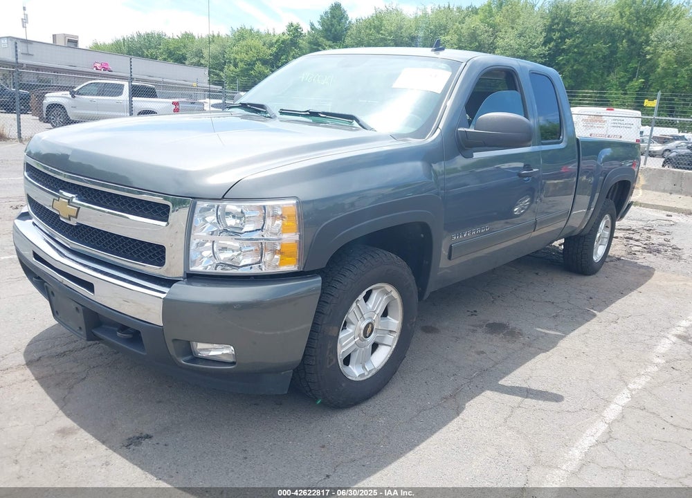 2011 CHEVROLET SILVERADO 1500 VIN: 1GCRKSE32BZ112653