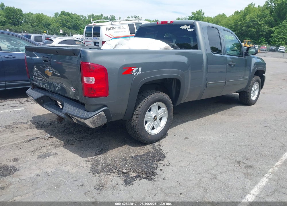 2011 CHEVROLET SILVERADO 1500 VIN: 1GCRKSE32BZ112653