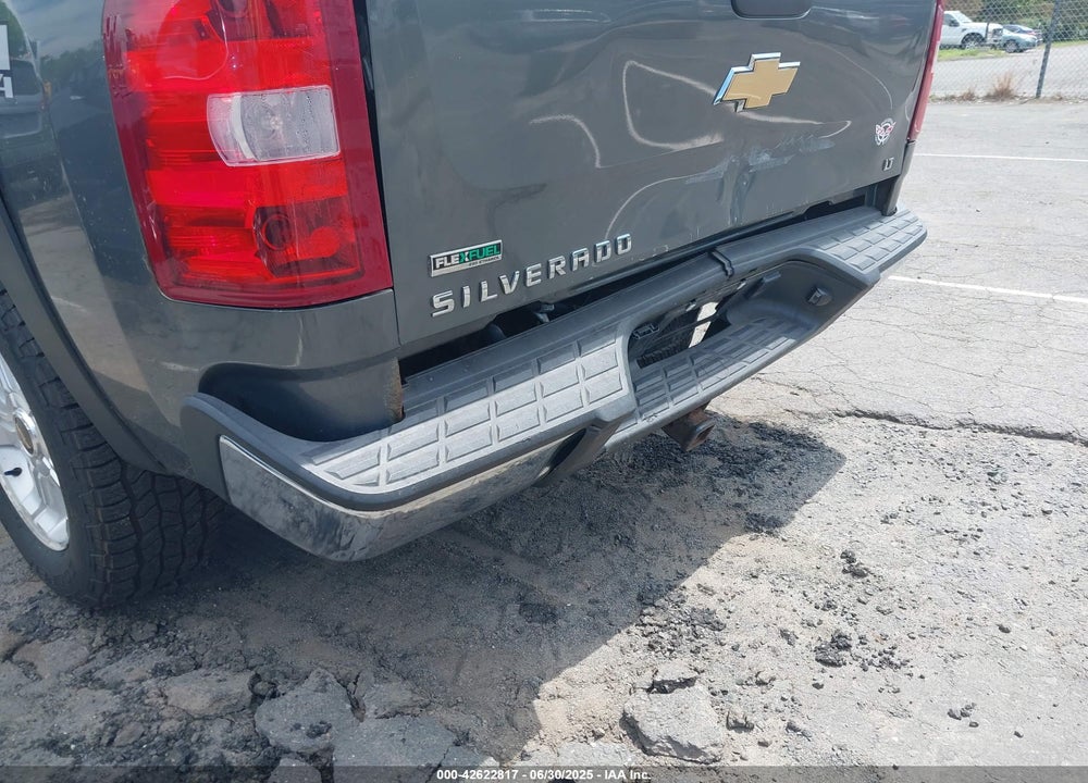 2011 CHEVROLET SILVERADO 1500 VIN: 1GCRKSE32BZ112653