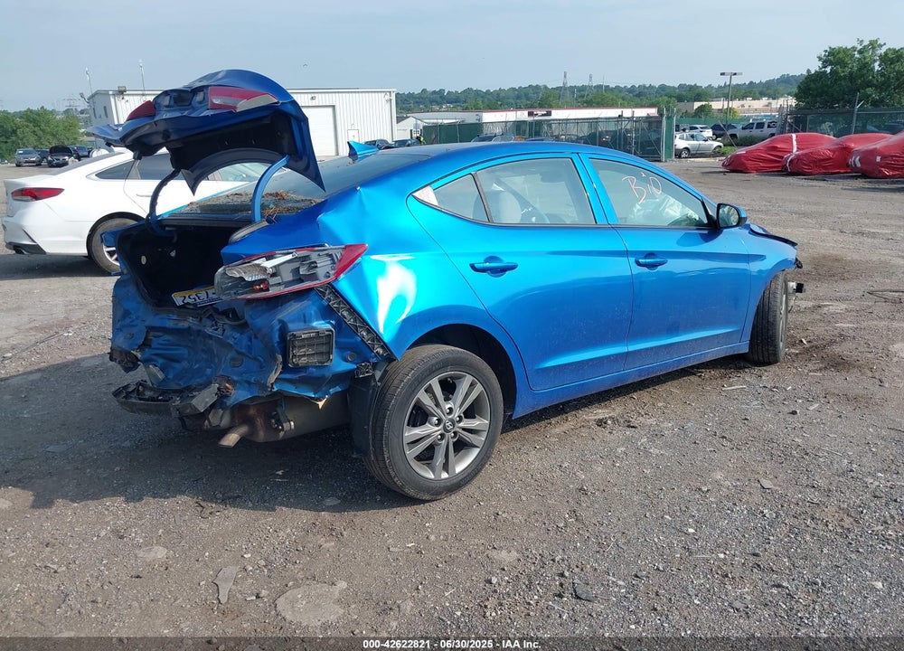 2017 HYUNDAI ELANTRA VIN: 5NPD84LF3HH160244